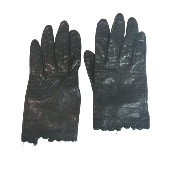 Vintage Ladies Super Soft‎ Leather Gloves one pair White Pearl Closure - Picture 1 of 4
